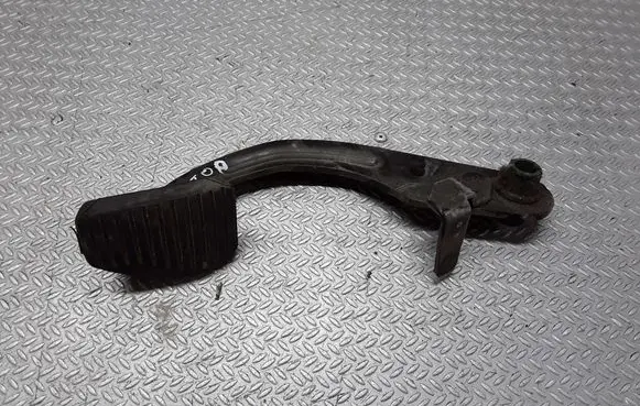 Peugeot 807 Brake pedal