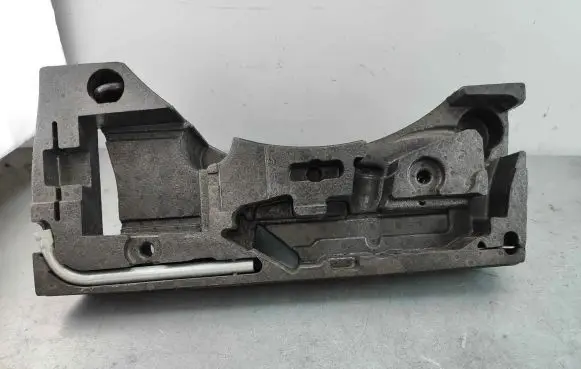 Volkswagen PASSAT CC Tailgate trim 3c5012115d