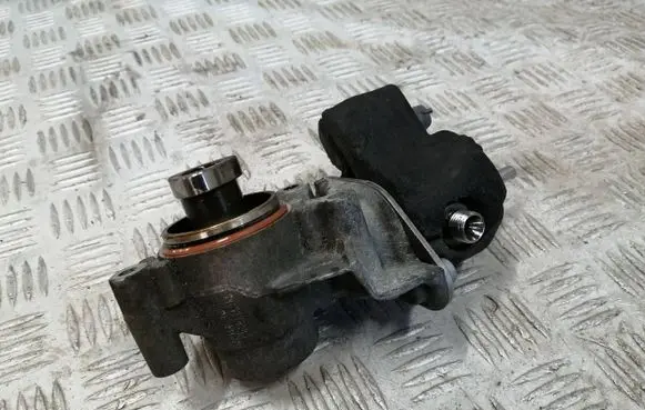 Citroen DS3 Fuel injection high pressure pump 9802540080 0261520245 3006030415