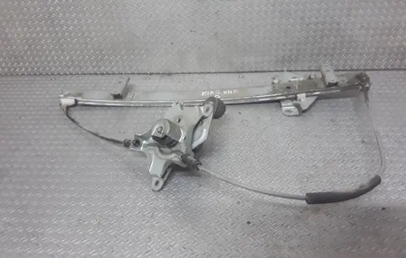 Nissan King Cab Front door manual window regulator 
