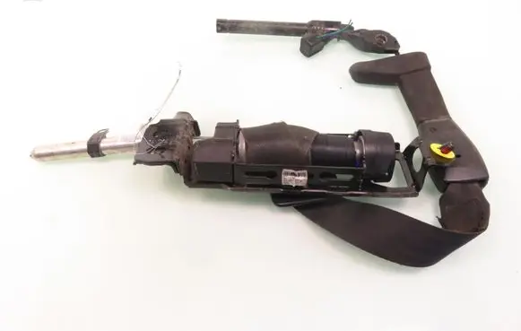 Volvo V50 Front seatbelt 