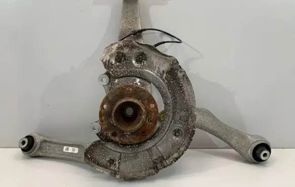 BMW 5 F10 F11 Front wheel hub spindle knuckle 6775770