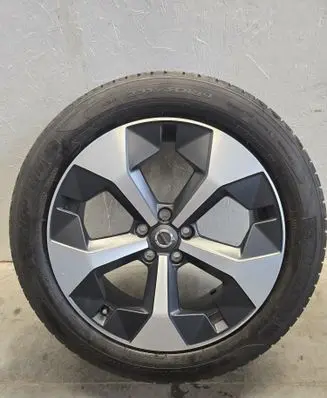 Volvo XC40 R19 alloy rim 32327146