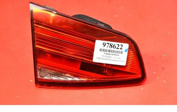 Volkswagen PASSAT CC Rear/tail lights