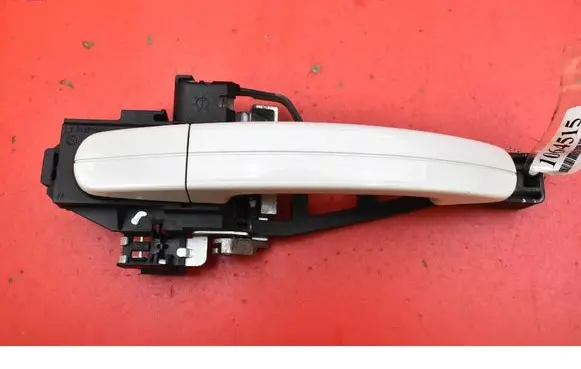Ford Grand C-MAX Rear door exterior handle 