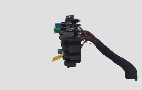 Audi A3 S3 8V Fuse module 5Q0937615C
