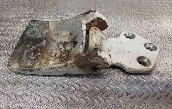 Volkswagen Transporter - Caravelle T5 Loading door upper hinge 7H0827151