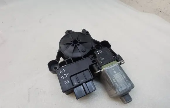 Audi A1 Rear door window regulator motor 5Q0959408D