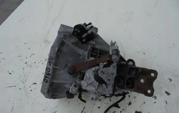 Toyota Aygo AB10 Manual 6 speed gearbox 