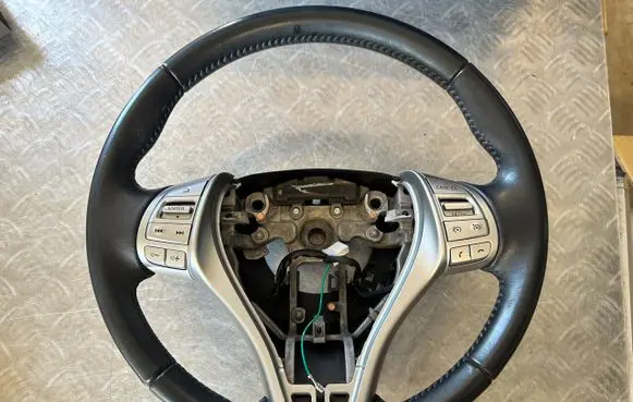 Nissan Qashqai Steering wheel 484304EL5B