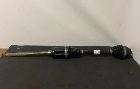 BMW X3 G01 Front driveshaft 8643184