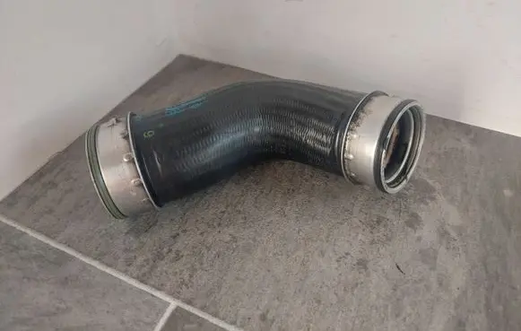 Volkswagen Golf V Intercooler hose/pipe 1K0145838D