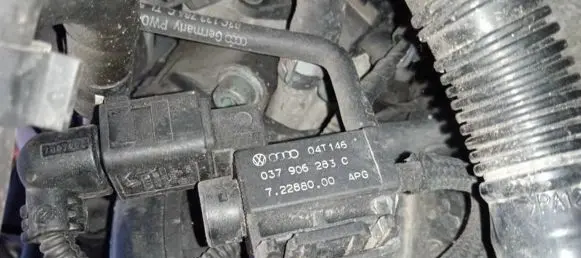 Volkswagen Golf V Turbo solenoid valve 037906283C 7.22880.00