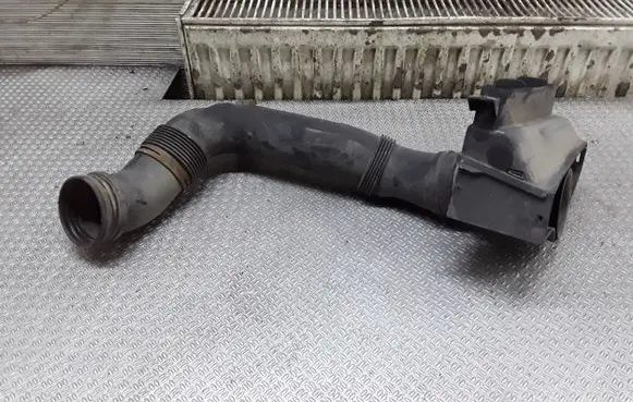 Audi A3 S3 8P Air intake duct part 1K0129618AJ