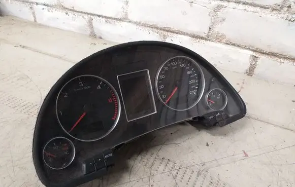 Audi A4 S4 B7 8E 8H Speedometer (instrument cluster) 1036901830