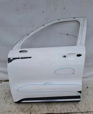 KIA Sorento IV Front door