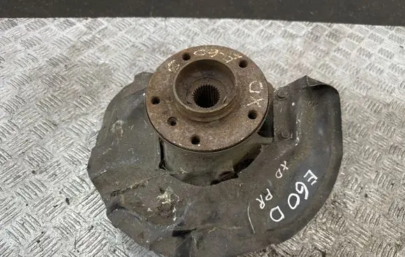 BMW 5 E60 E61 Front wheel hub