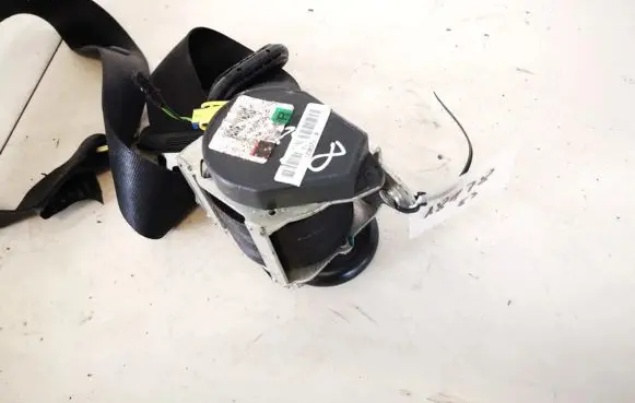 Skoda Octavia Mk2 (1Z) Front seatbelt 1z0857702a