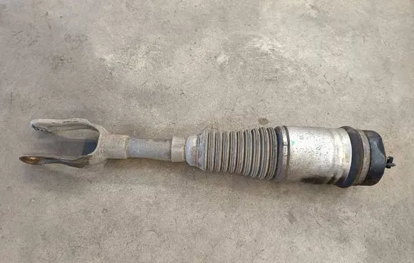 Jeep Grand Cherokee Air suspension front shock absorber 68231889AA