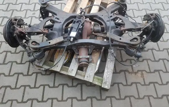 Subaru Outback Rear axle beam 20152SC051 20252SG010 20252SG000