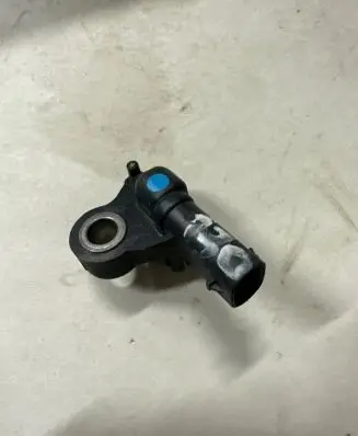 Hyundai i30 Airbag deployment crash/impact sensor 95930g3000