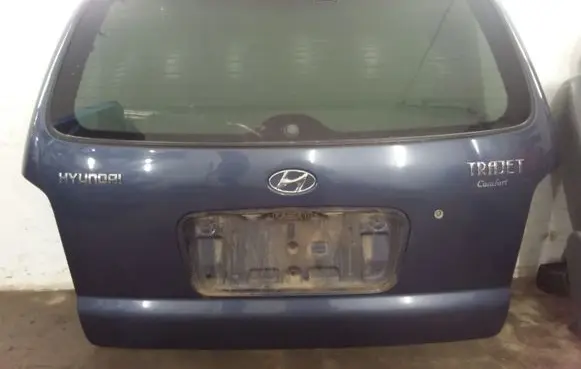 Hyundai Trajet Tailgate/trunk/boot lid
