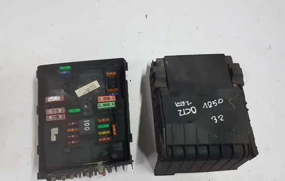 Skoda Octavia Mk2 (1Z) Fuse box set 1K0937125D