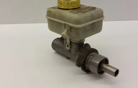 Audi A3 S3 8L Master brake cylinder 21027099 L481402