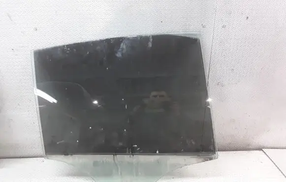 Volkswagen Golf Plus Rear door window glass