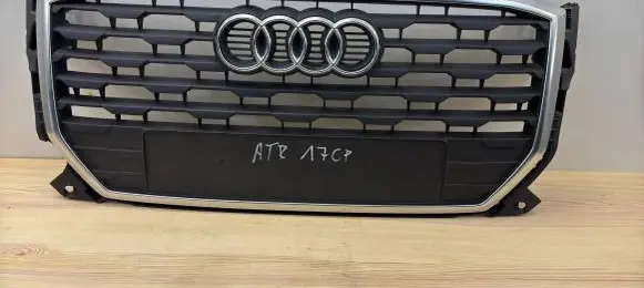Audi Q2 - Front bumper upper radiator grill 81A853651