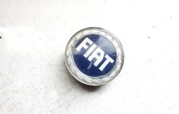 Fiat Punto (176) Original wheel cap 46746586