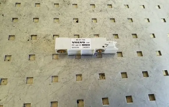 Volvo XC90 Airbag deployment crash/impact sensor 8651755