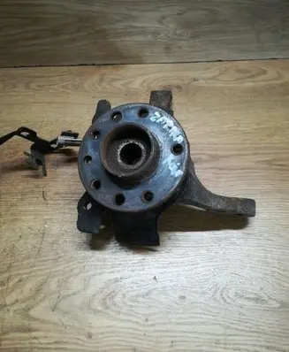 Opel Zafira A Front wheel hub