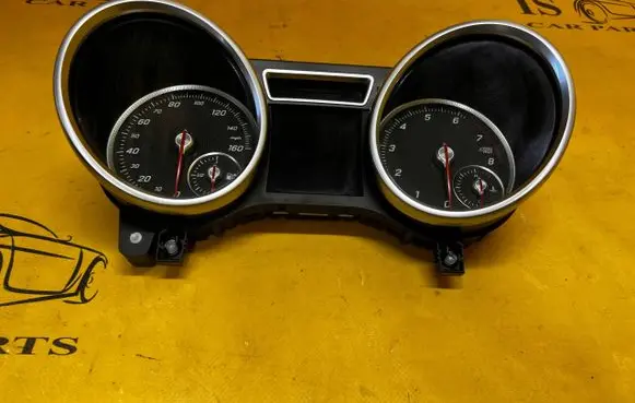 Mercedes-Benz GLS X166 Speedometer (instrument cluster) A1669000119