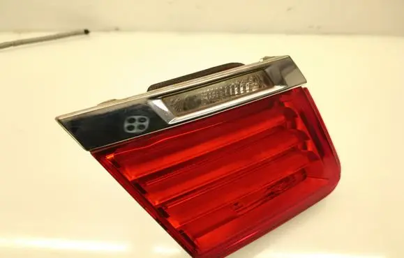 BMW 7 F01 F02 F03 F04 Tailgate rear/tail lights 7182205