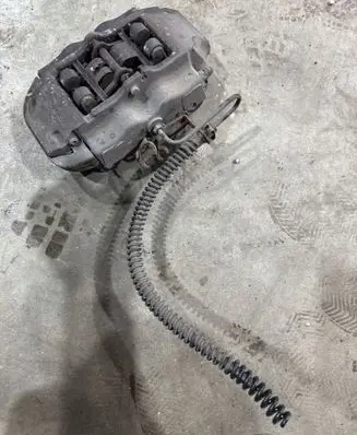 Audi Q7 4L Rear brake caliper 7L6615424L