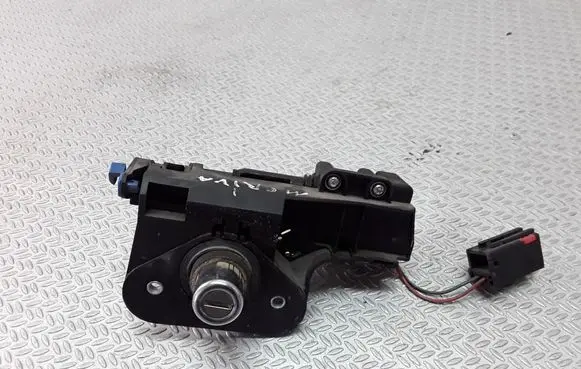 Opel Meriva A Tailgate exterior lock 90534783