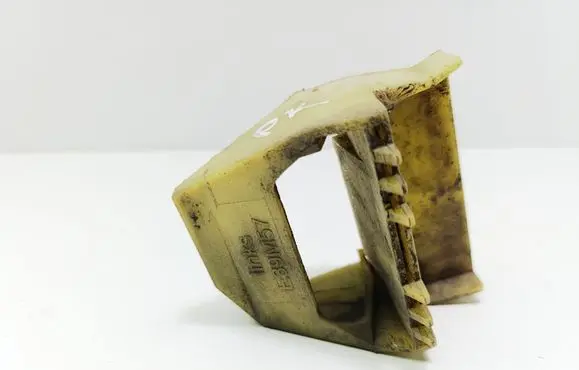 BMW 5 E39 Radiator mount bracket 2247895