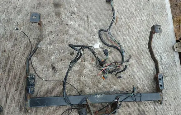 Opel Vivaro Tow bar 8201413366 95599584 032590M03