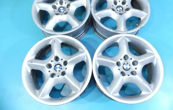R16 alloy rim