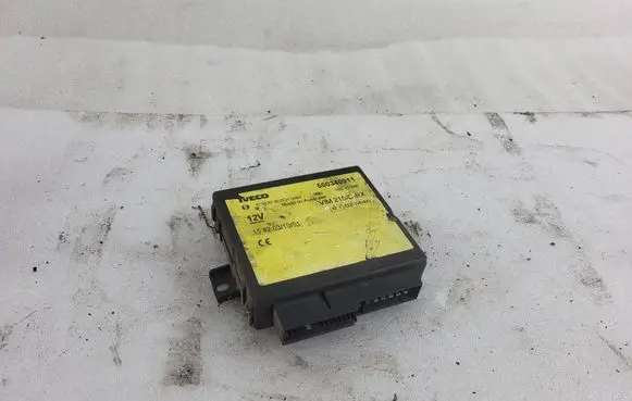 Iveco Daily 3rd gen Door central lock control unit/module 500340911 E1021446 F005V00096