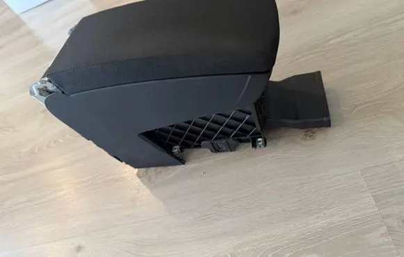 Volkswagen PASSAT B6 Armrest 3C0864207