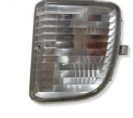 Toyota RAV 4 (XA10) Front bumper turn signal E46526