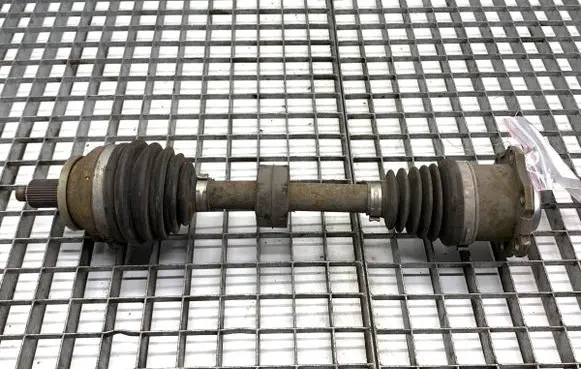 Volkswagen Polo IV 9N3 Front driveshaft 