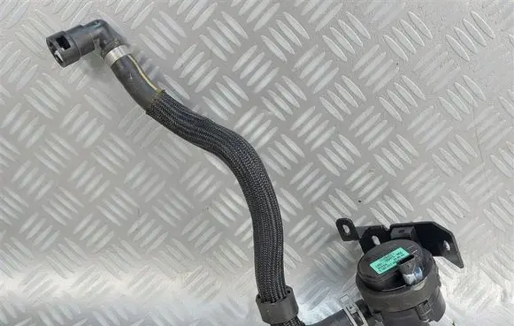 Ford Kuga III Water pump LX6118D473HCC