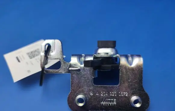 Mercedes-Benz C W204 Seat back rest lock catch A2049200572