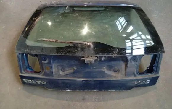 Volvo S40, V40 Tailgate/trunk/boot lid Melynas