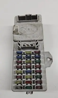 KIA Sorento Fuse module