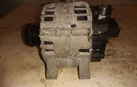 Volvo S40 Generator/alternator 30659390