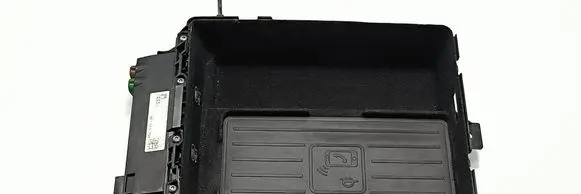 Audi A8 S8 D5 USB socket connector 4N1035736